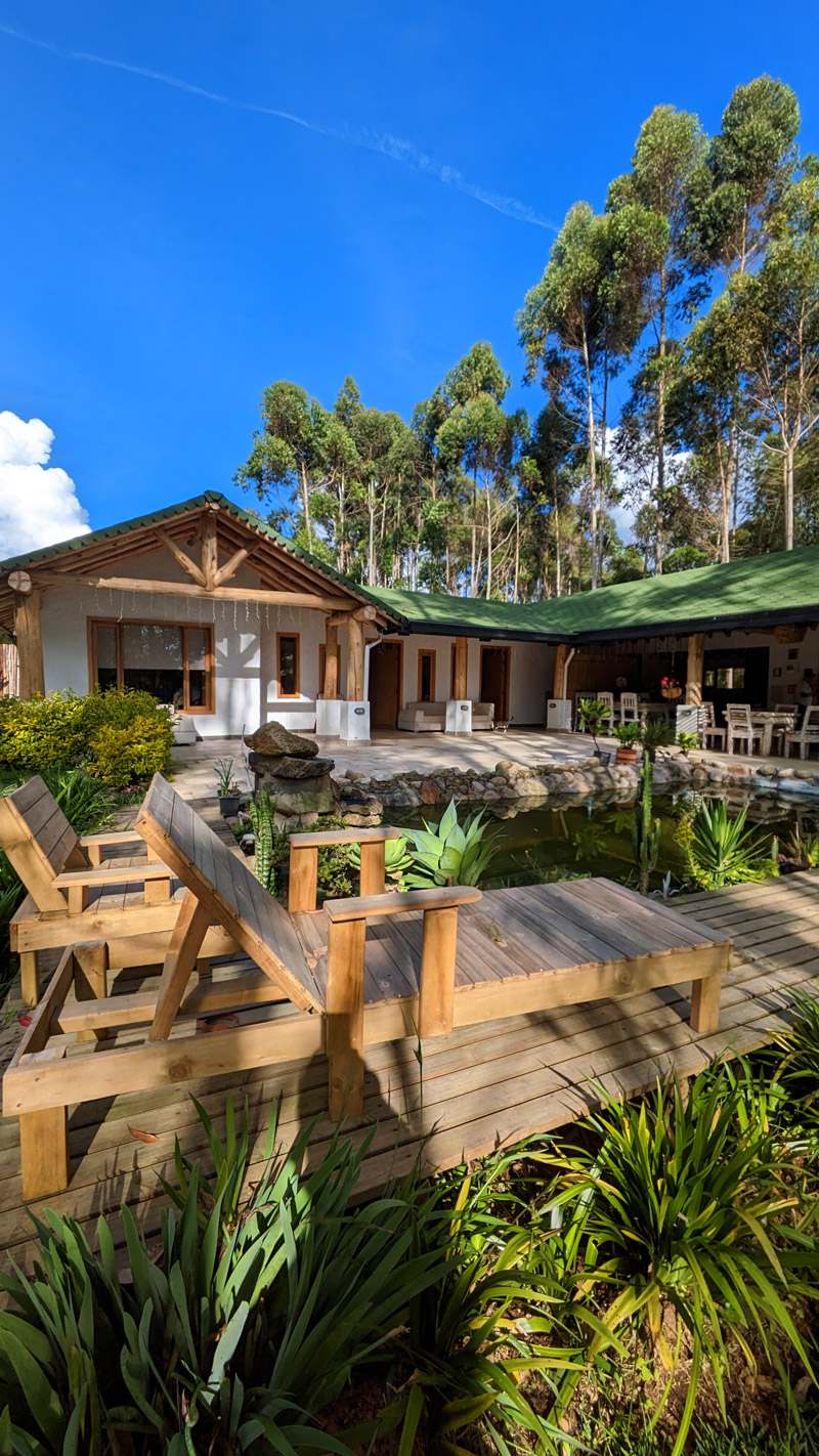 Bamot Ecohotel entrada
